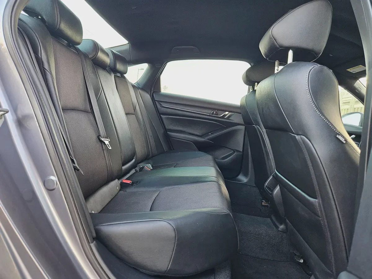 Honda Accord Sport 2020 US Specs - Low Mileage  Pristine Condition Perfect Family Sedan