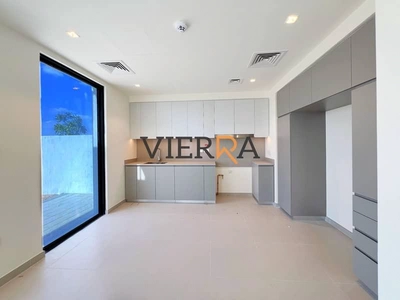 Brand New l Spacious l Prime Location-2