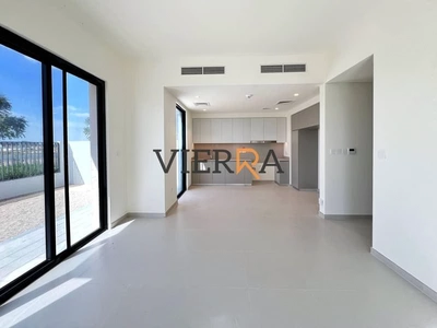 Brand New l Spacious l Prime Location-3
