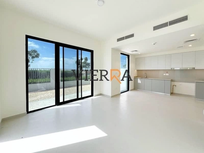 Brand New l Spacious l Prime Location-4