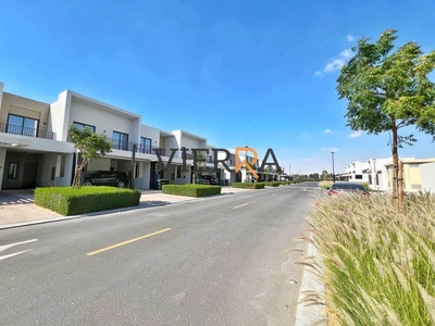 Brand New l Spacious l Prime Location-0