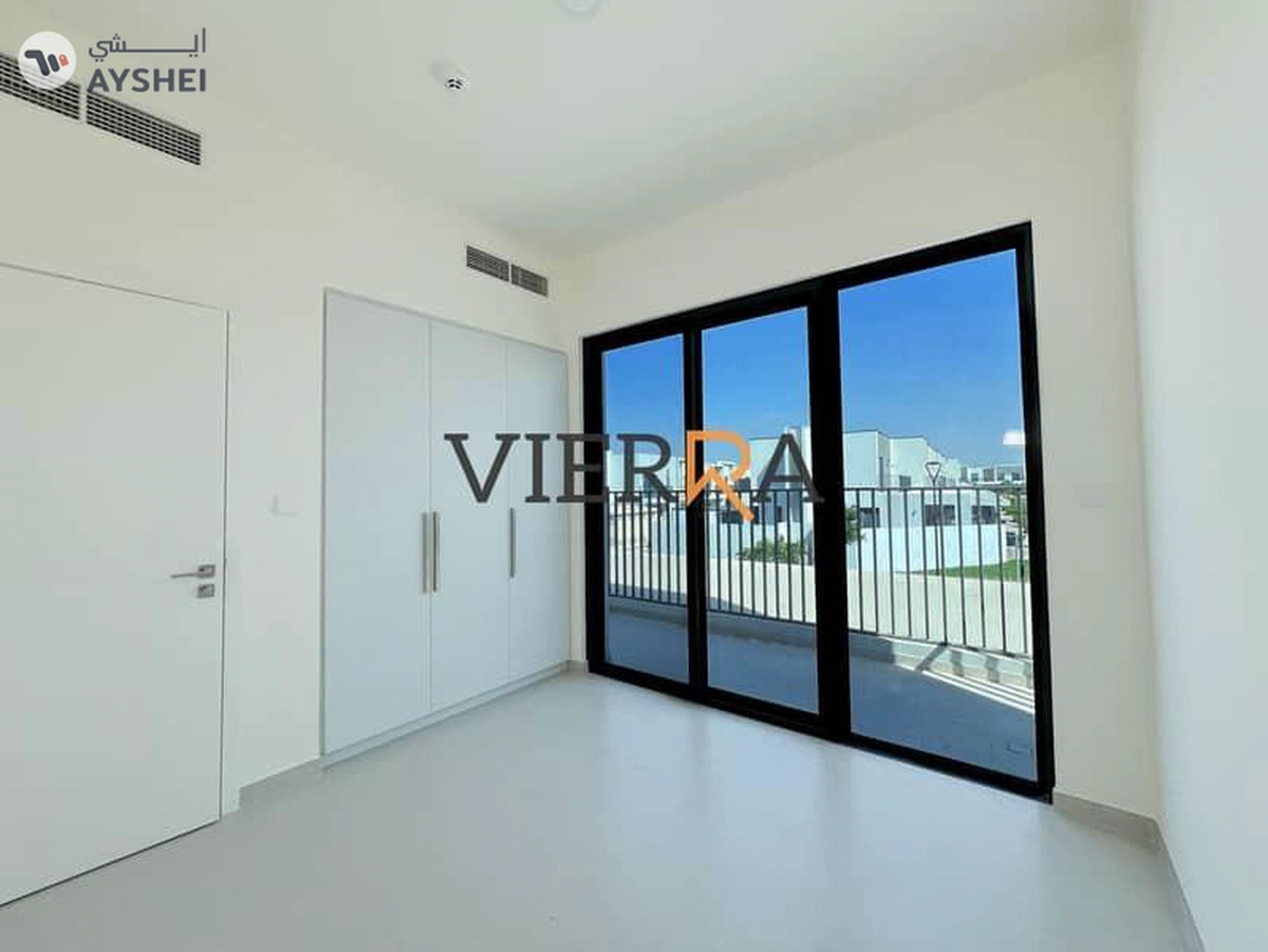 Brand New l Spacious l Prime Location-18-18