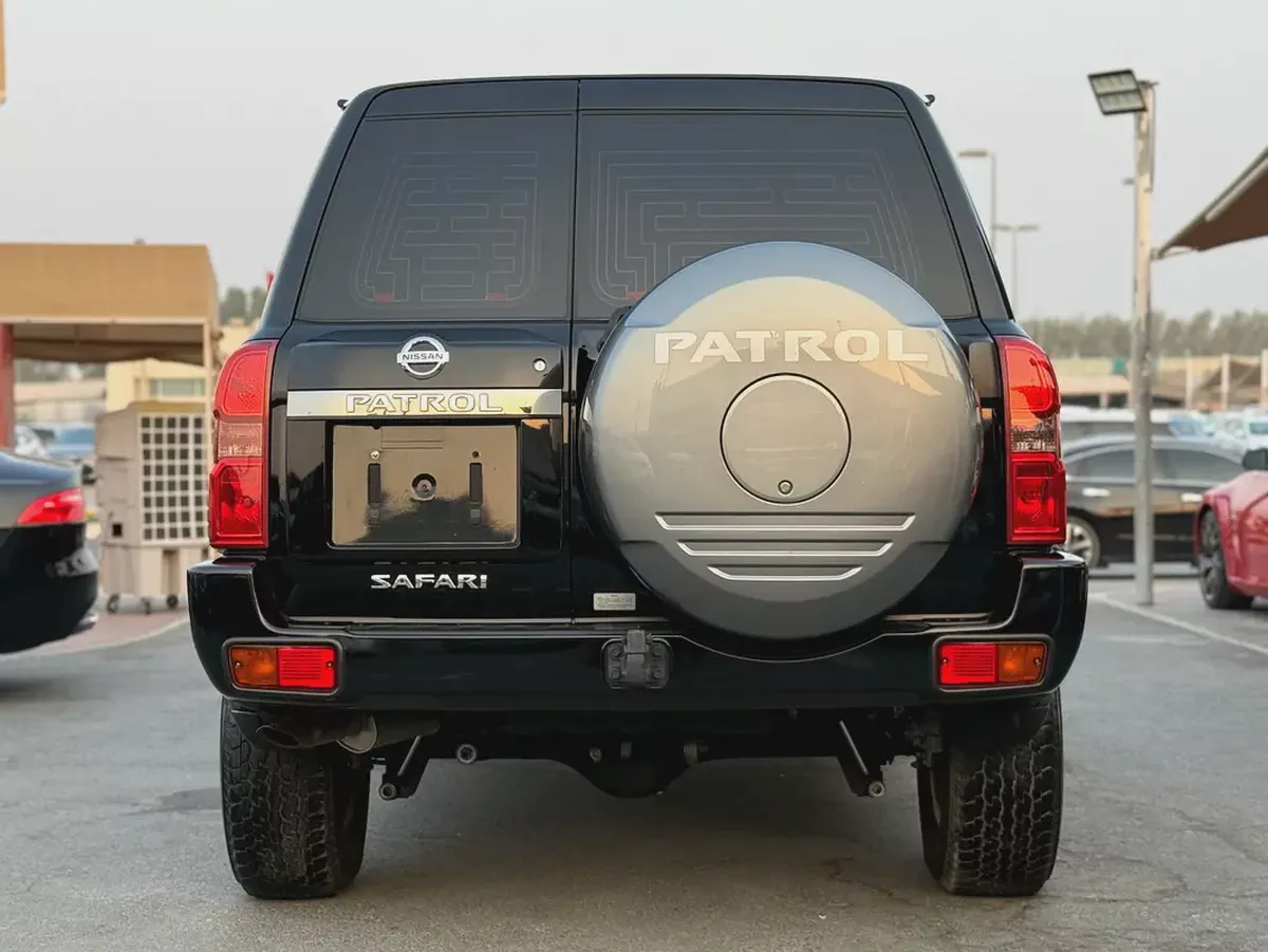 Nissan Patrol Safari 2021 GCC - Good Condition-4-4