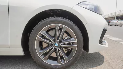 BMW 120i 2024!! KOREAN SPECS!! LOW MILEAGE !! TWO YEARS WARRANTY!!-17