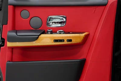 Rolls-Royce Phantom VIII-11