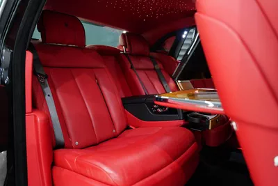 Rolls-Royce Phantom VIII-13