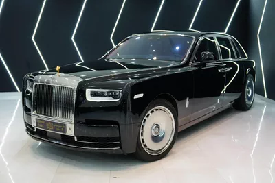 Rolls-Royce Phantom VIII-0