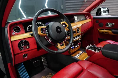 Rolls-Royce Phantom VIII-4