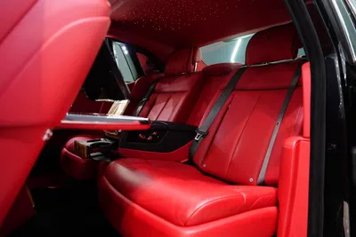 Rolls-Royce Phantom VIII-6