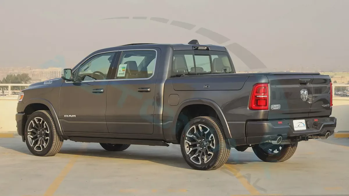 2026 RAM 1500 Limited Longhorn Crew Cab Hurricane H.O 3.0TT GCC 0Km with 5 Years Warranty or 200,000-4-4