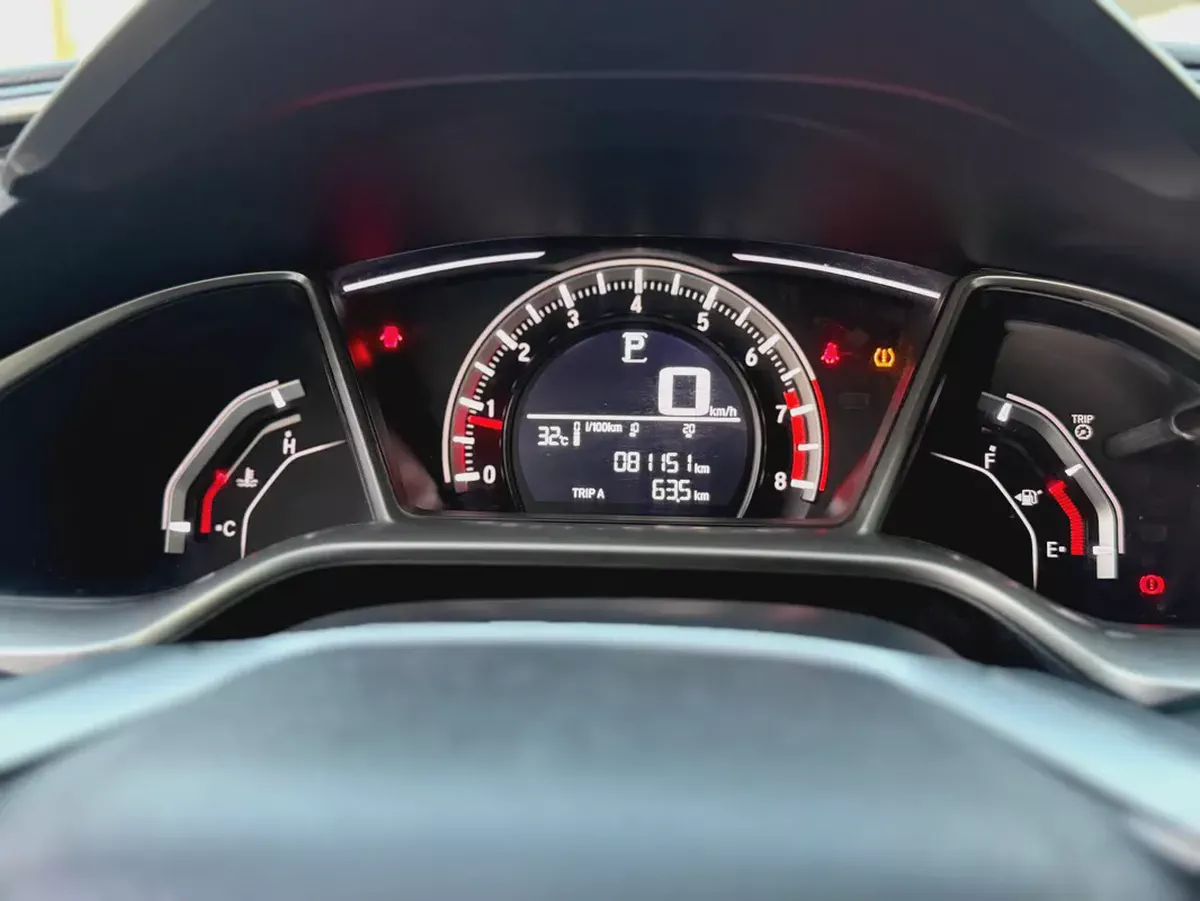 HONDA CIVIC—2020–GCC—FULL OPTION_FREE ACCIDENT—LOW MILAGE ——EXCELLENT CONDITION-10-10