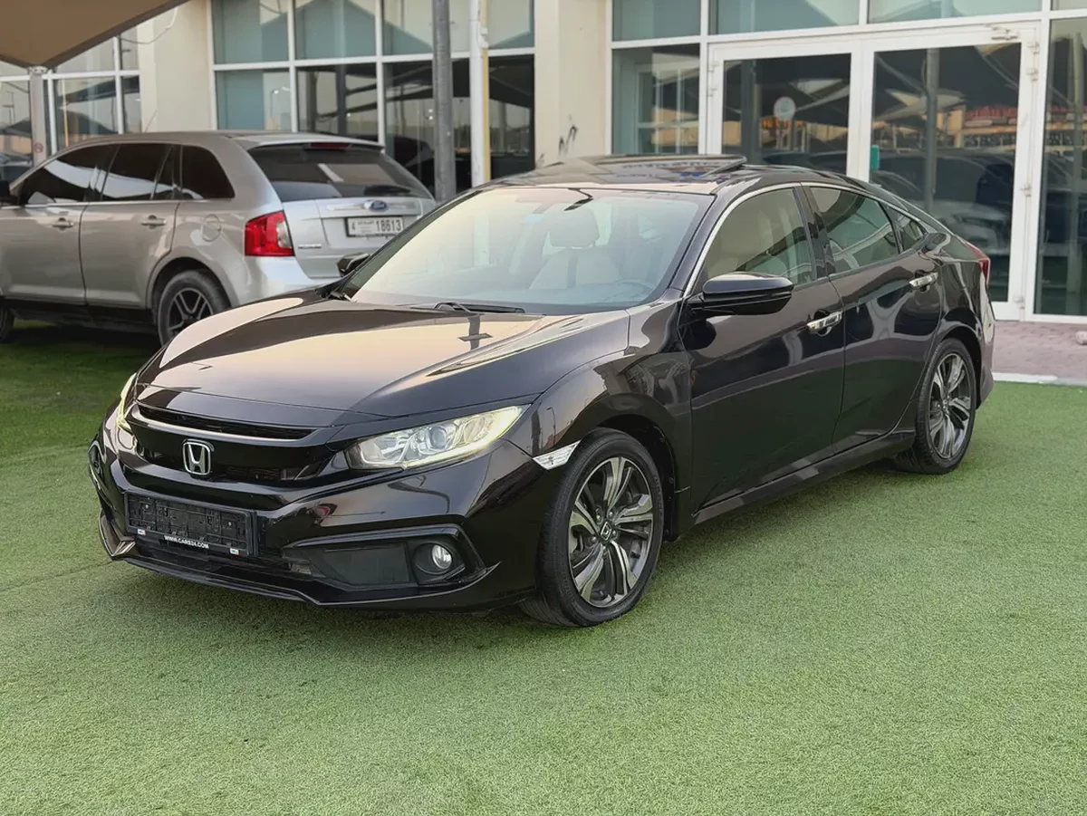 HONDA CIVIC—2020–GCC—FULL OPTION_FREE ACCIDENT—LOW MILAGE ——EXCELLENT CONDITION