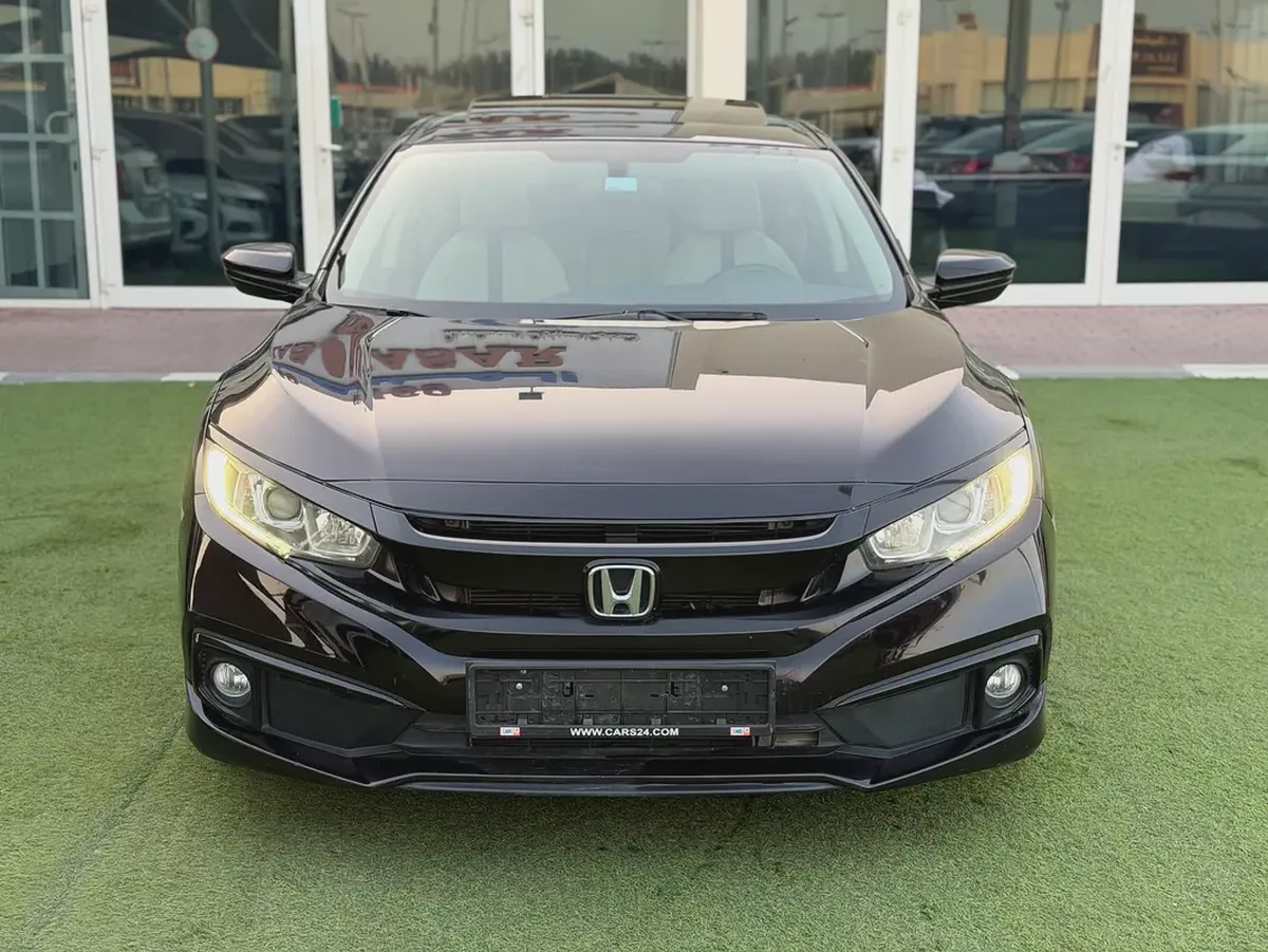 HONDA CIVIC—2020–GCC—FULL OPTION_FREE ACCIDENT—LOW MILAGE ——EXCELLENT CONDITION-2-2