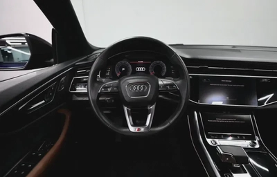 Audi Q8 55 TFSI quattro-7