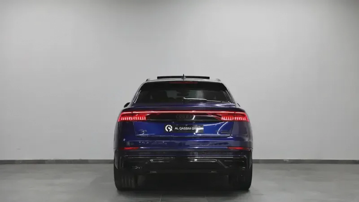 Audi Q8 55 TFSI quattro-4-4