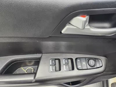KIA THE BOLD SPORTAGE (D) 2.0 2WD Luxuary-12