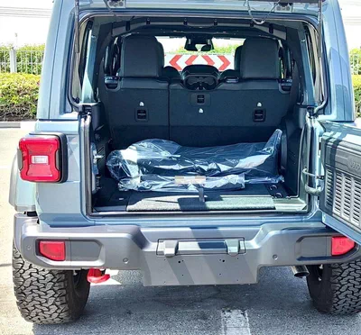 Jeep Wrangler Unlimited SPORT Unlimited 4x4 2.0T Under Warranty 2026 GCC-9