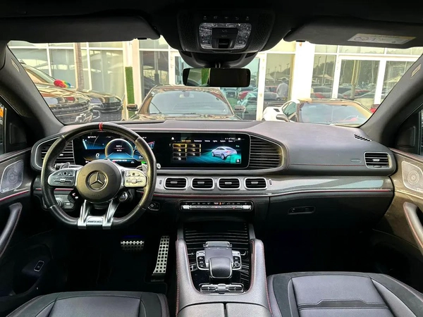 MERCEDES BENZ AMG GLE53 GCC FULL OPTION ORIGINAL PAINT FULL SERVICE HISTORY UNDER WARRANTY PERFECT C