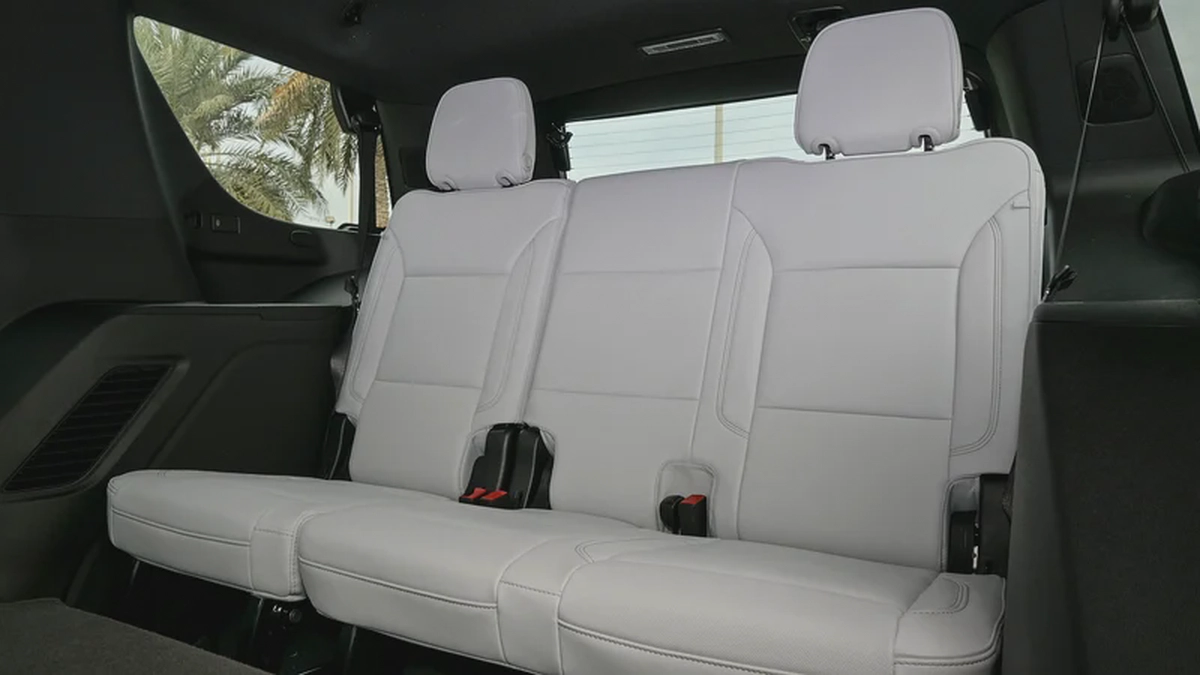 CHEVROLET TAHOE Premier AWD 5.3L V8 - 2025 (Export)-12-12