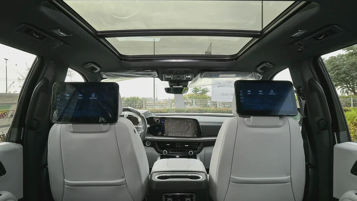 CHEVROLET TAHOE Premier AWD 5.3L V8 - 2025 (Export)-13-13