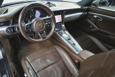 PORSCHE CARRERA 911 -2018 -FULL SERVICE HISTORY  -GCC SPECS-9
