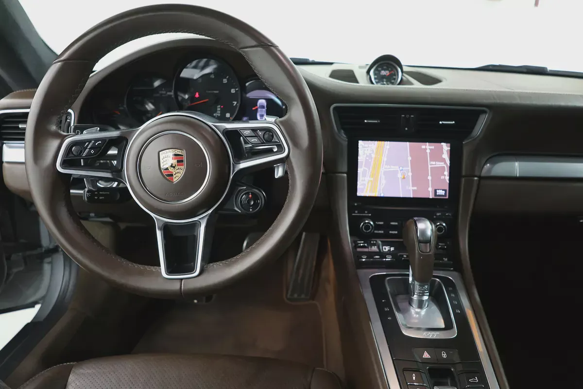 PORSCHE CARRERA 911 -2018 -FULL SERVICE HISTORY  -GCC SPECS-10-10
