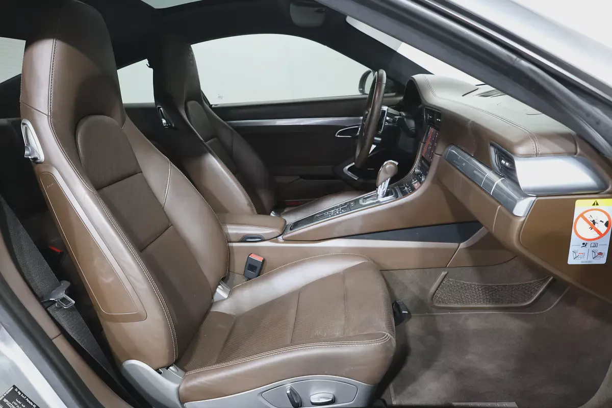 PORSCHE CARRERA 911 -2018 -FULL SERVICE HISTORY  -GCC SPECS-12-12