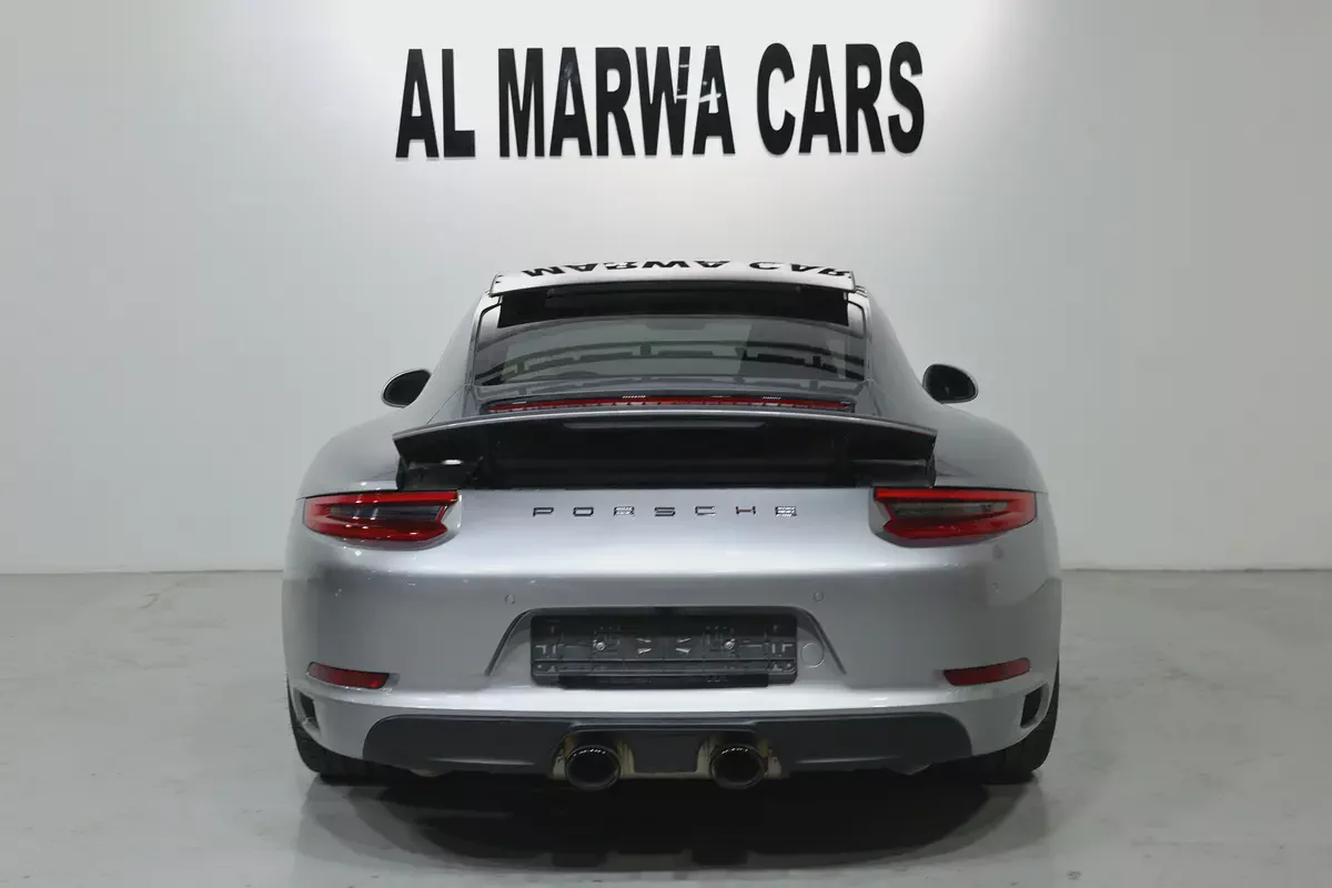 PORSCHE CARRERA 911 -2018 -FULL SERVICE HISTORY  -GCC SPECS-5-5