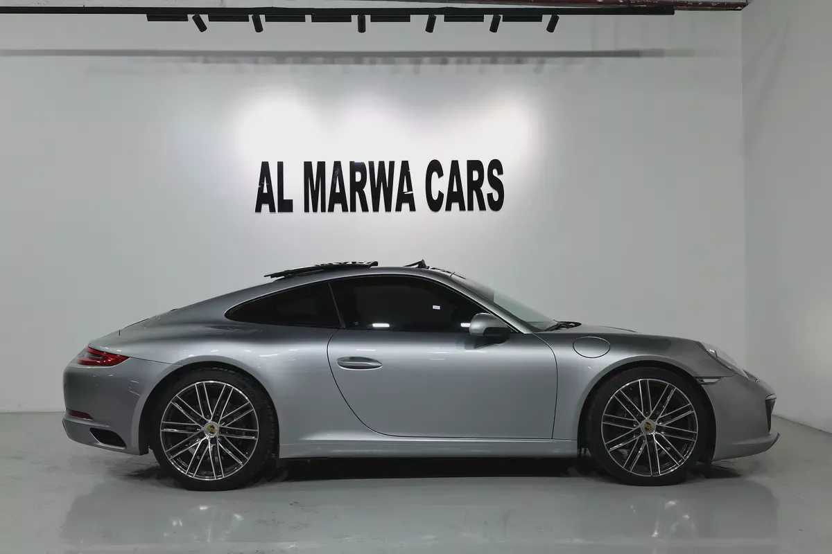 PORSCHE CARRERA 911 -2018 -FULL SERVICE HISTORY  -GCC SPECS-6-6