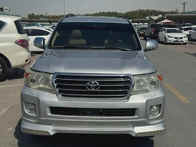 Toyota land cruise 2011 v6 fullopshin silver color GCc calen car-0