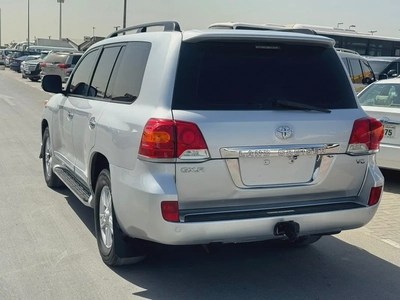 Toyota land cruise 2011 v6 fullopshin silver color GCc calen car-9