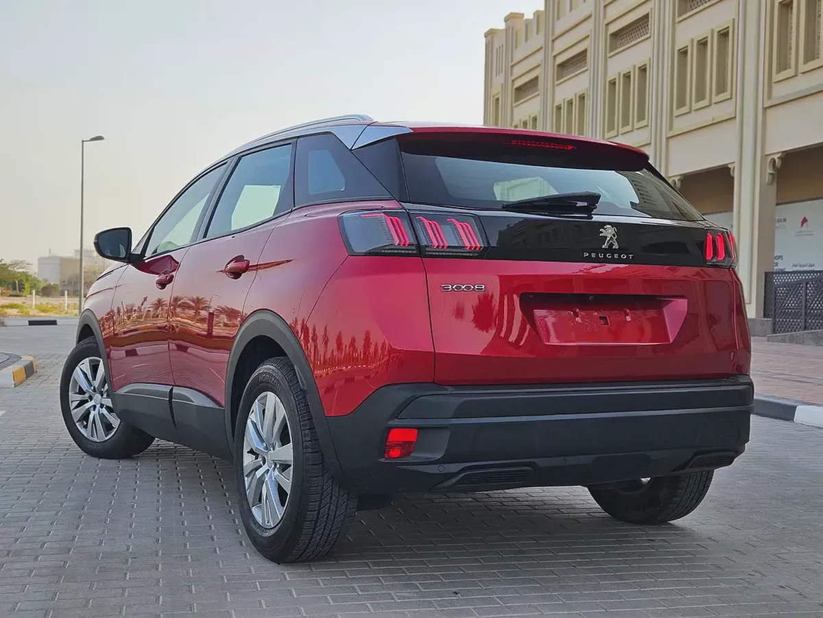 Peugeot 3008 Active Plus 2021 | GCC Specs | Premium Condition Low KM Mid Sized SUV With Bank Loan-14-14