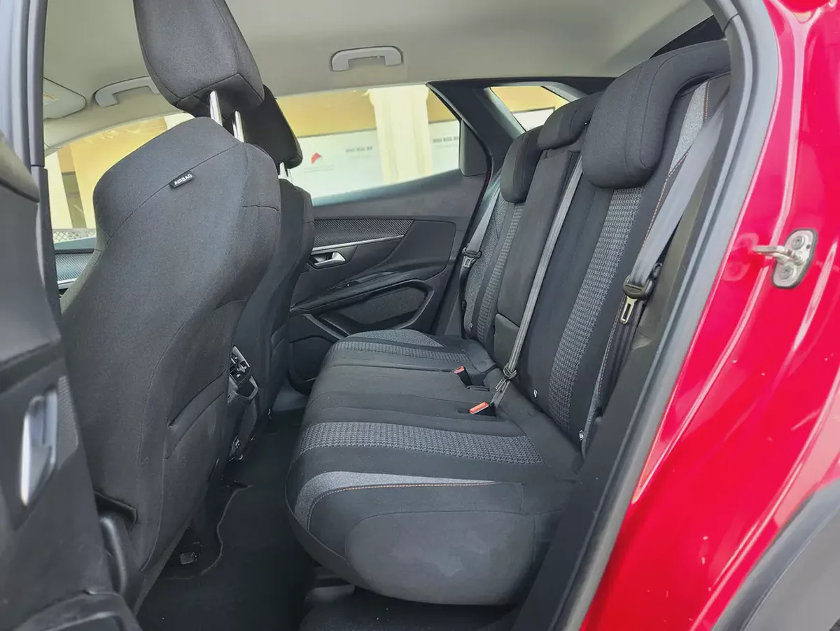 Peugeot 3008 Active Plus 2021 | GCC Specs | Premium Condition Low KM Mid Sized SUV With Bank Loan-8-8