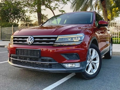 2017 Volkswagen Tiguan R-Line | GCC Specs | ACCIDNT free | top of the range-3