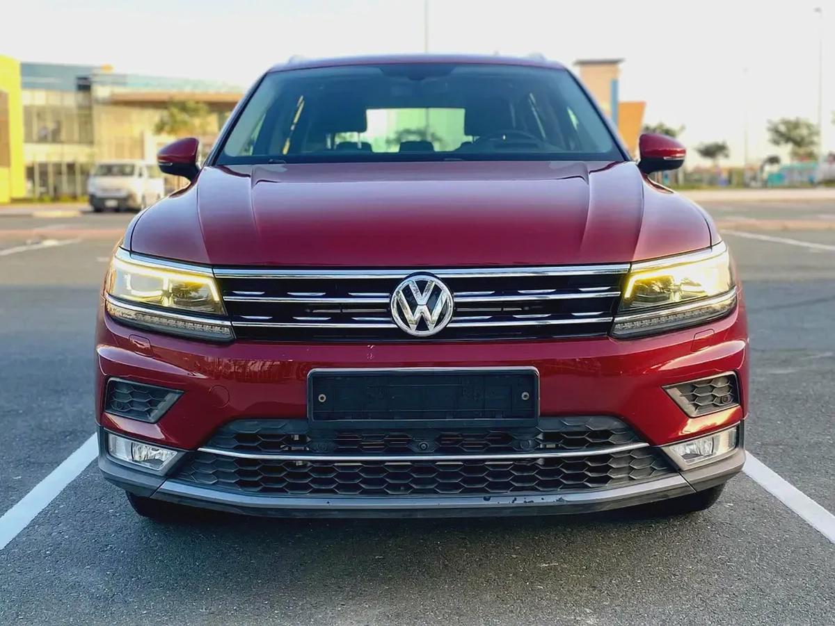 2017 Volkswagen Tiguan R-Line | GCC Specs | ACCIDNT free | top of the range-5-5