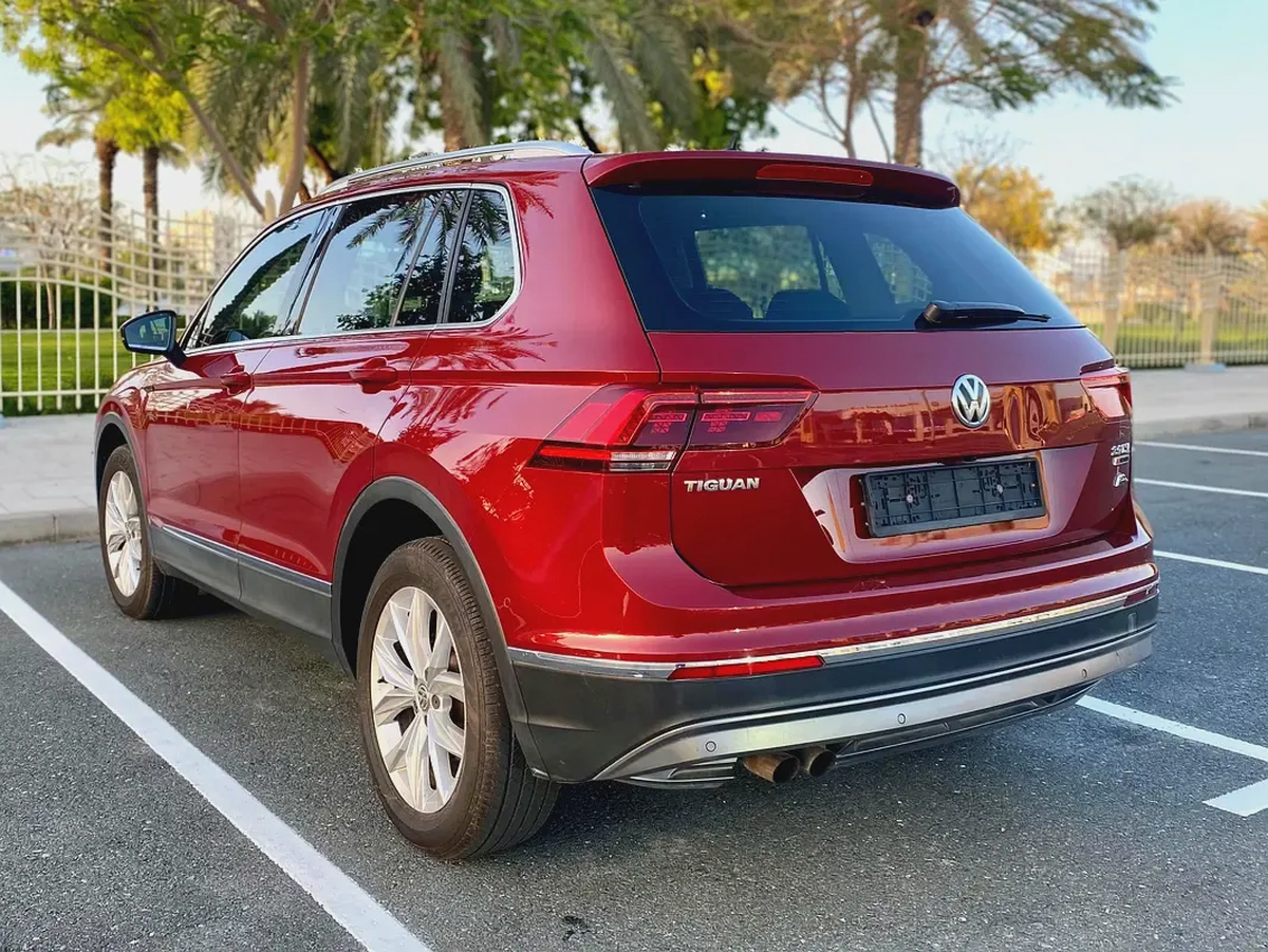 2017 Volkswagen Tiguan R-Line | GCC Specs | ACCIDNT free | top of the range-7-7