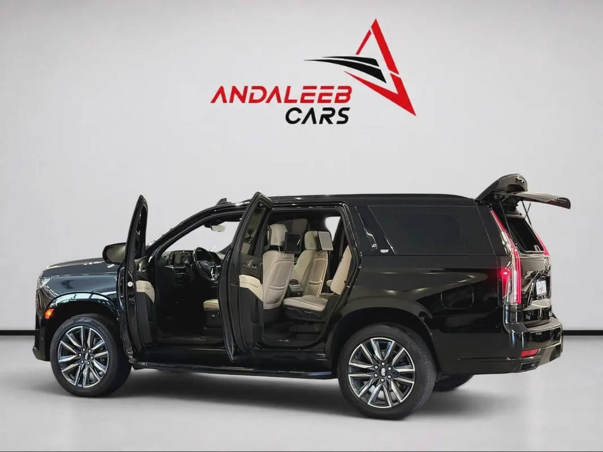 AED 3,520 P.M | 0% DOWN PAYMENT | CADILLAC ESCALADE SPORT LUXURY | 6.2L V8 4WD | FULL SERVICE HISTOR