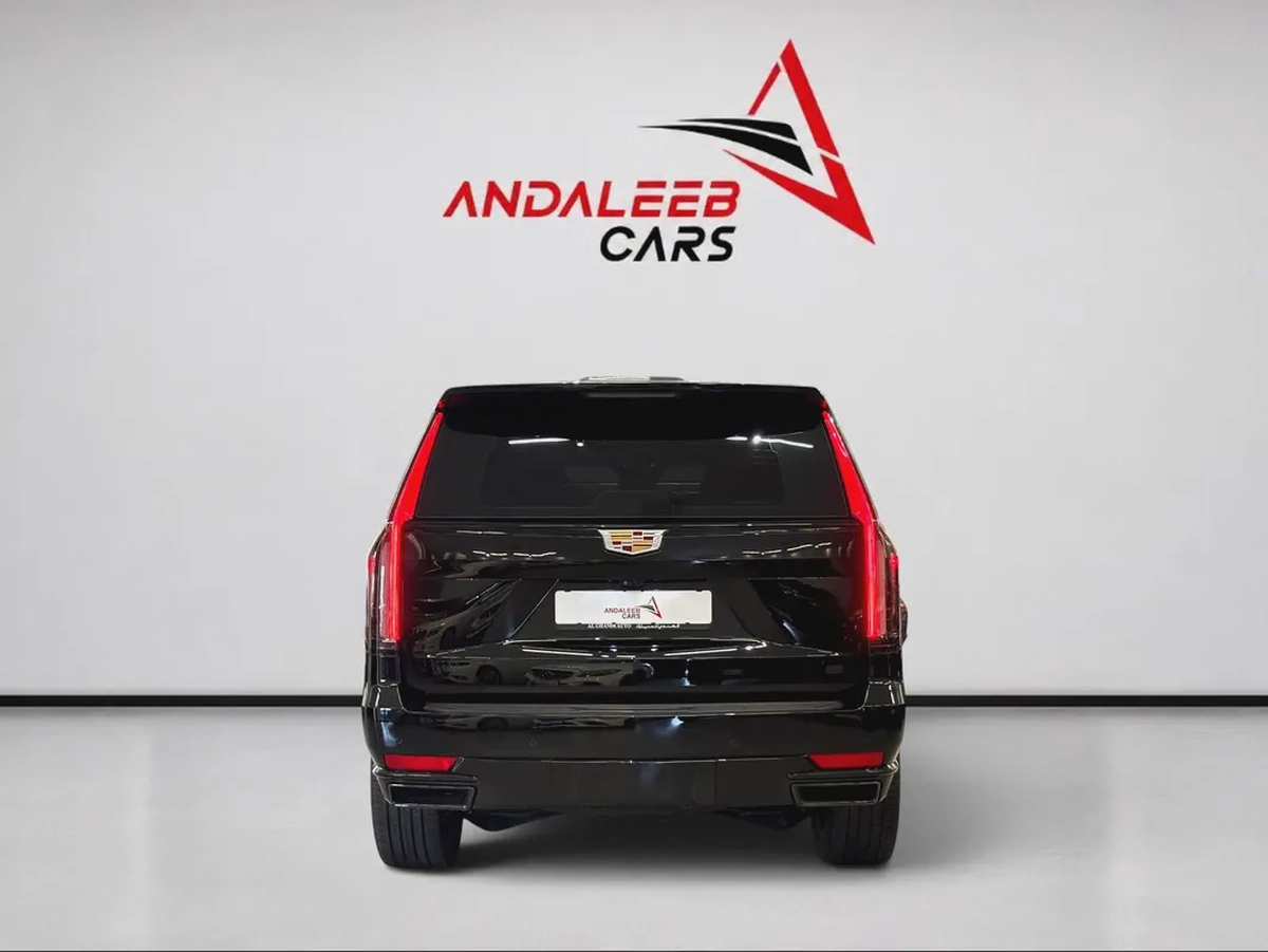 AED 3,520 P.M | 0% DOWN PAYMENT | CADILLAC ESCALADE SPORT LUXURY | 6.2L V8 4WD | FULL SERVICE HISTOR