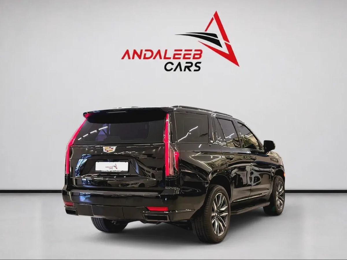AED 3,520 P.M | 0% DOWN PAYMENT | CADILLAC ESCALADE SPORT LUXURY | 6.2L V8 4WD | FULL SERVICE HISTOR