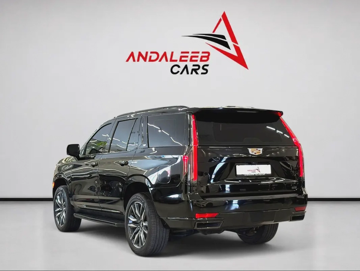 AED 3,520 P.M | 0% DOWN PAYMENT | CADILLAC ESCALADE SPORT LUXURY | 6.2L V8 4WD | FULL SERVICE HISTOR