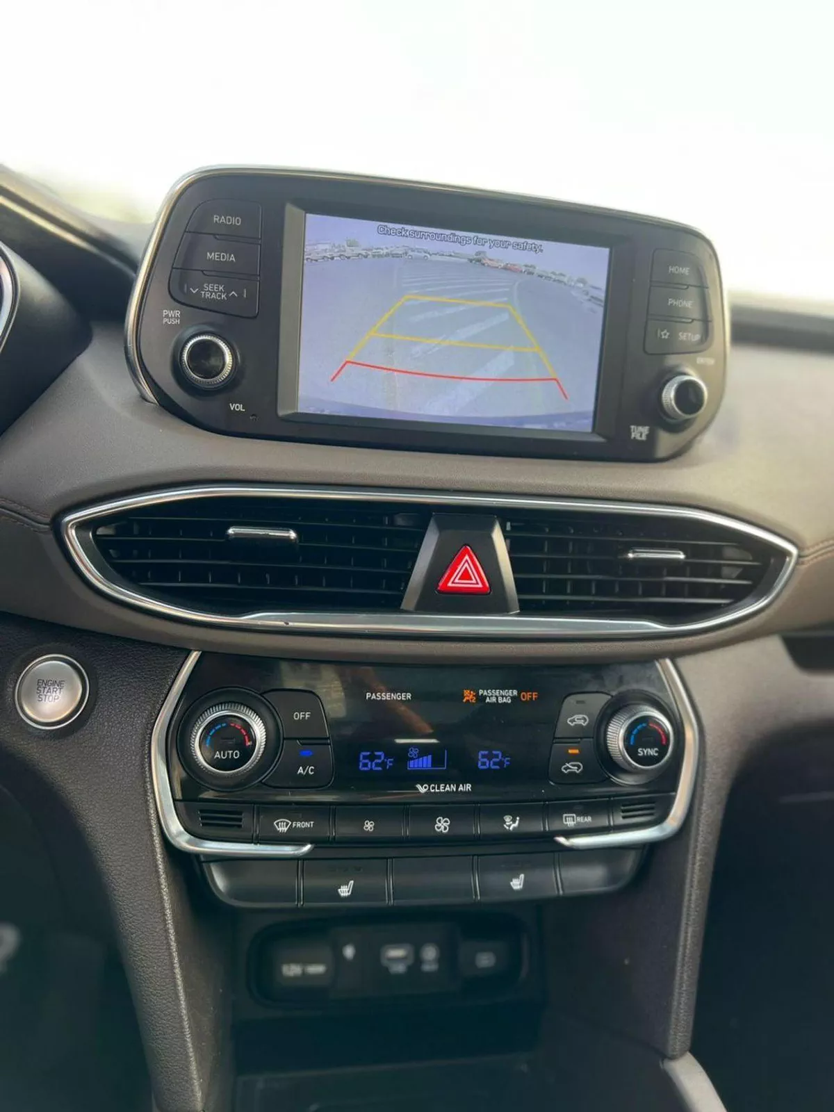 Hyundai Santa Fe SEL 2020 Hyundai Santafe Full Option Panoramic View - 2.4L V4 - With Radar & Sensor --13-0