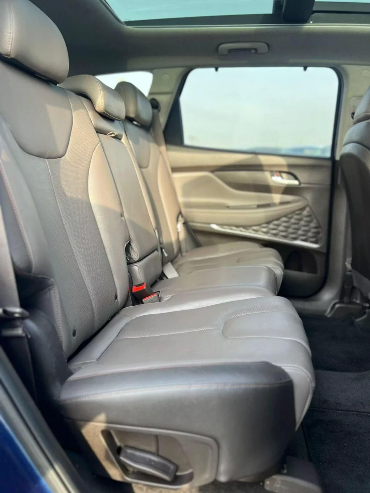 Hyundai Santa Fe SEL 2020 Hyundai Santafe Full Option Panoramic View - 2.4L V4 - With Radar & Sensor --14-0