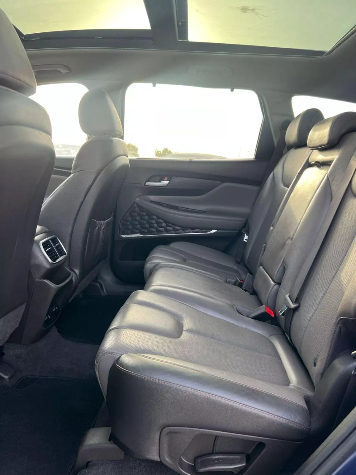 Hyundai Santa Fe SEL 2020 Hyundai Santafe Full Option Panoramic View - 2.4L V4 - With Radar & Sensor --15-0