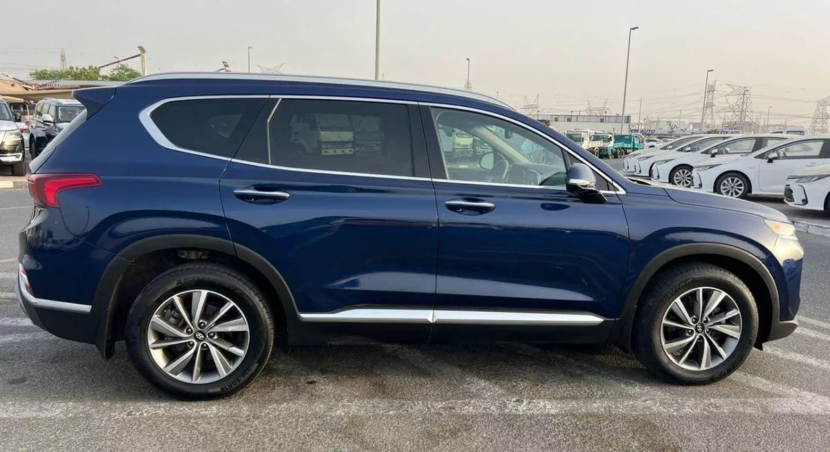 Hyundai Santa Fe SEL 2020 Hyundai Santafe Full Option Panoramic View - 2.4L V4 - With Radar & Sensor --4-0