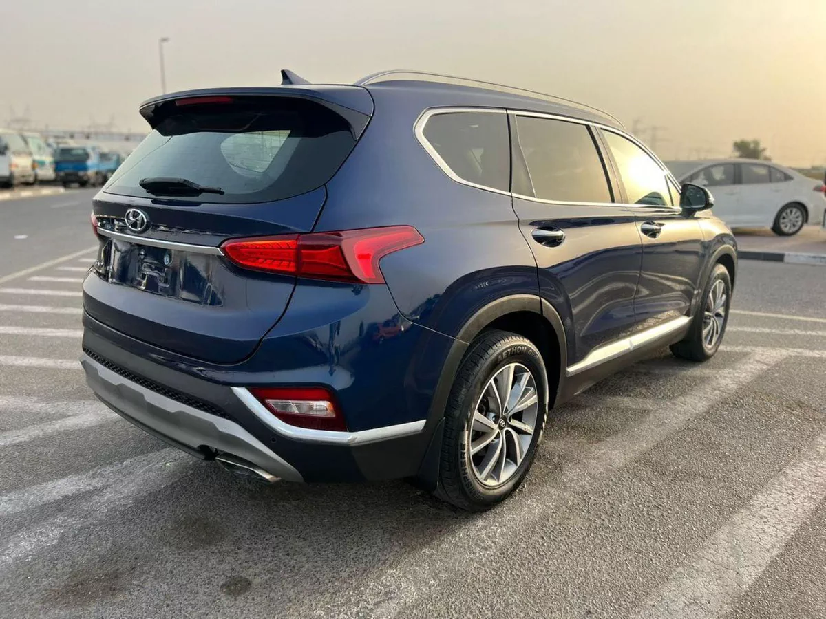 Hyundai Santa Fe SEL 2020 Hyundai Santafe Full Option Panoramic View - 2.4L V4 - With Radar & Sensor --6-0