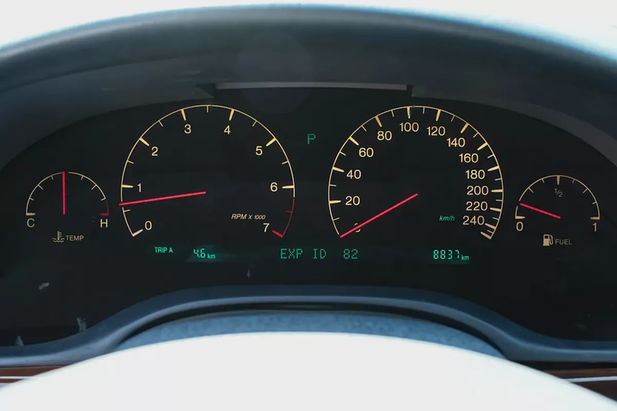 1999 - CADILLAC SEVILLE SLS - JAPANES SPECES - ONLY 8,000 KM-8-8