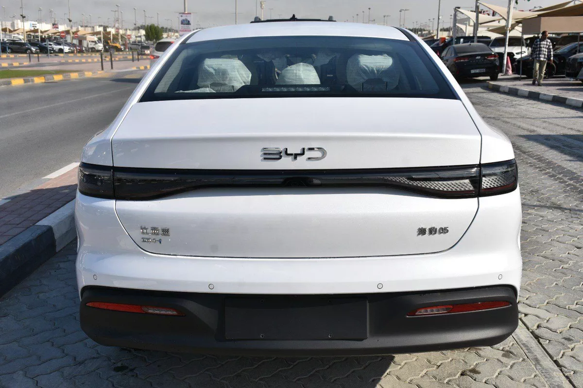 BYD SEAL 05 2025 | WHITE-4-4