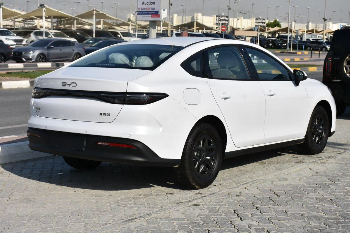 BYD SEAL 05 2025 | WHITE-7-7