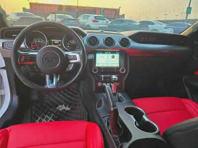 فورد موستانج 2018 مواصفات امريكية GT ٨سلندر بحالة جيدة-7