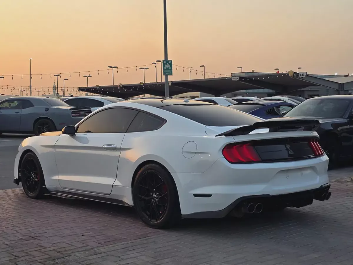 فورد موستانج 2018 مواصفات امريكية GT ٨سلندر بحالة جيدة-5-5